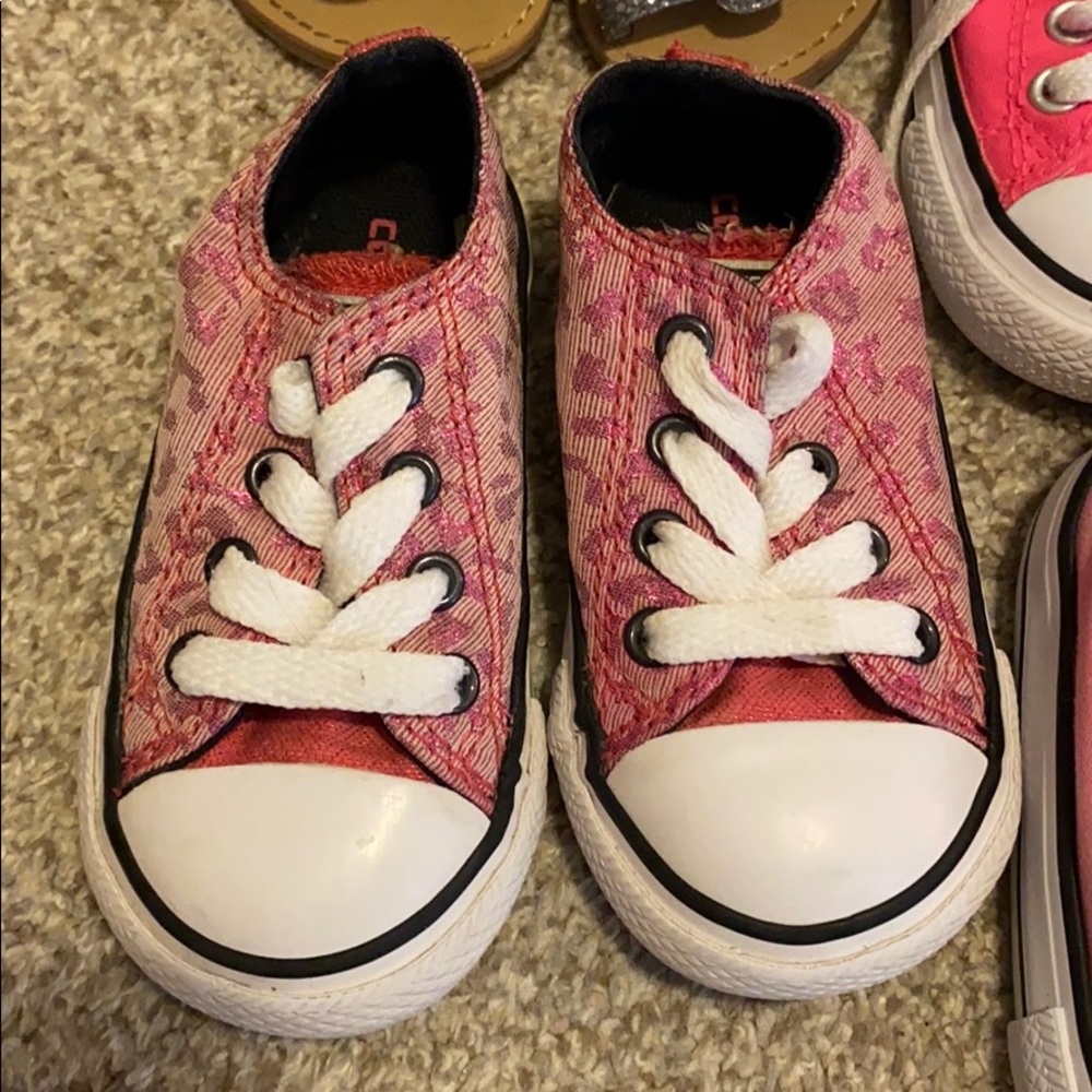 Converse toddler pink leopard size 5